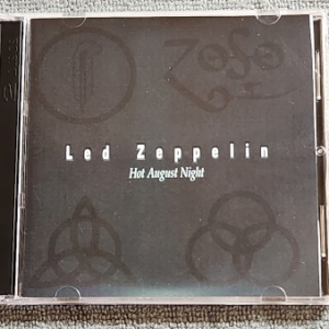 Led Zeppelin: Hot August Night - Tarrant County Convention Center, Fort Worth, TX August 23, 1971 Live Concert (2CD)