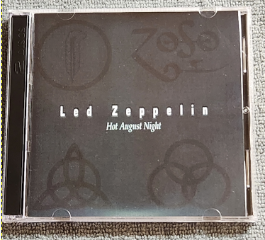 Led Zeppelin: Hot August Night - Tarrant County Convention Center, Fort Worth, TX August 23, 1971 Live Concert (2CD)