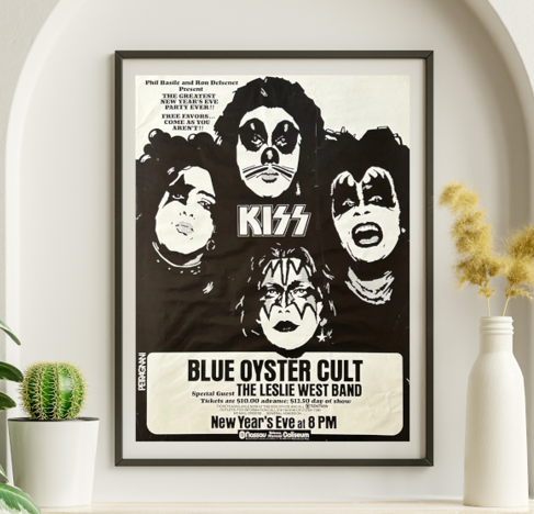Kiss - Nassau Coliseum NY December 31 1975 - Live Concert Poster Wall Art Print - 154002