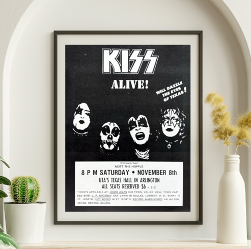 Kiss - Texas Hall Arlington TX November 8 1975 – Live Concert Poster Wall Art Print - 154006